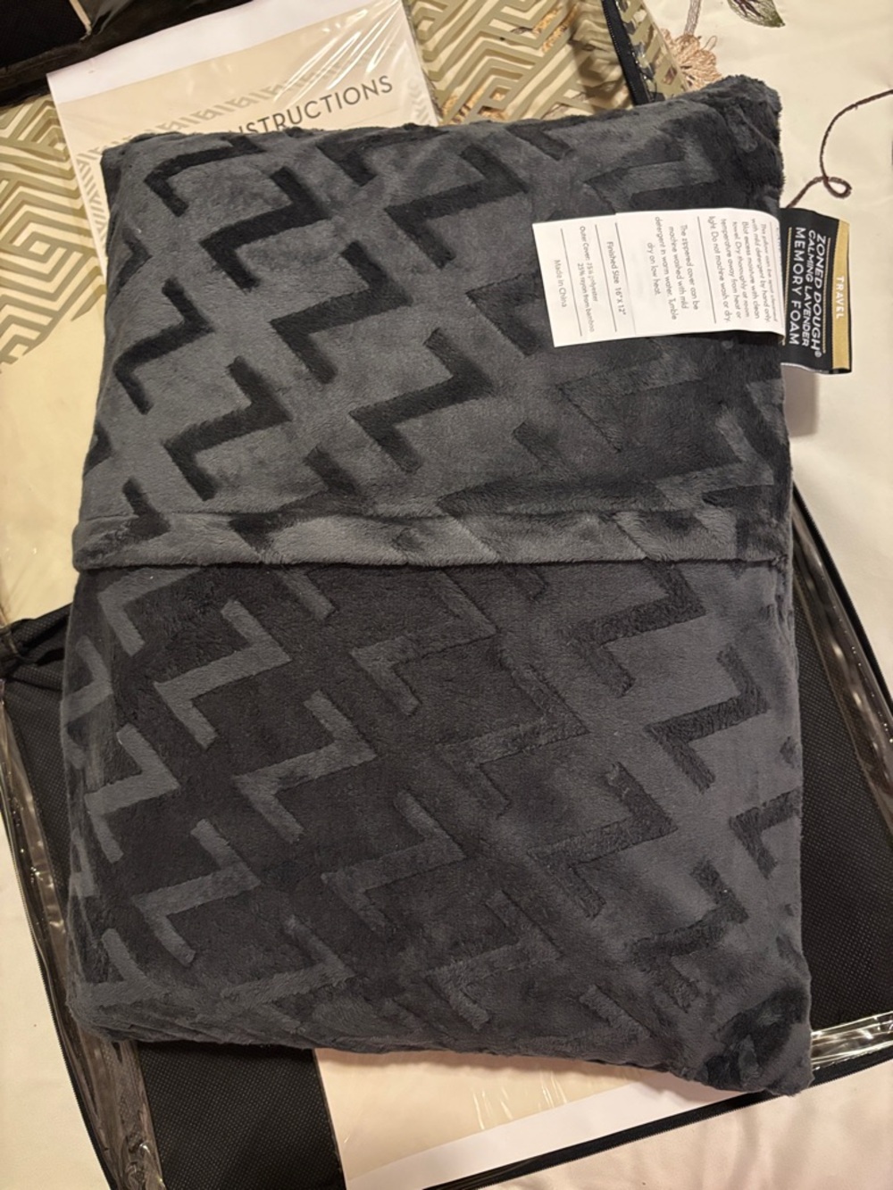 Zoned Dough Calming Lavender Memory Foam Pillow - Black - Picture 4 of 8